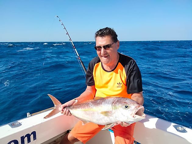 Vissen met levend aas. - White Marlin Gran Canaria