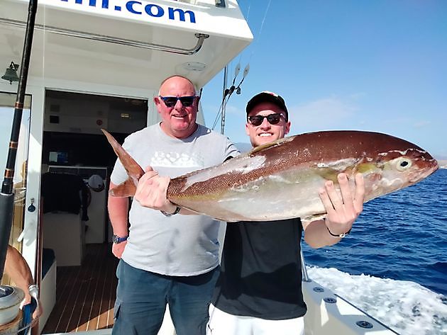 Charter compartido en el arrecife profundo. White Marlin Gran Canaria