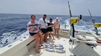 ¡¡¡Muchos, muchos atunes barriletes!!! White Marlin Gran Canaria