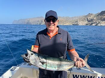 Pargos rojos grandes, atún del Atlántico White Marlin Gran Canaria